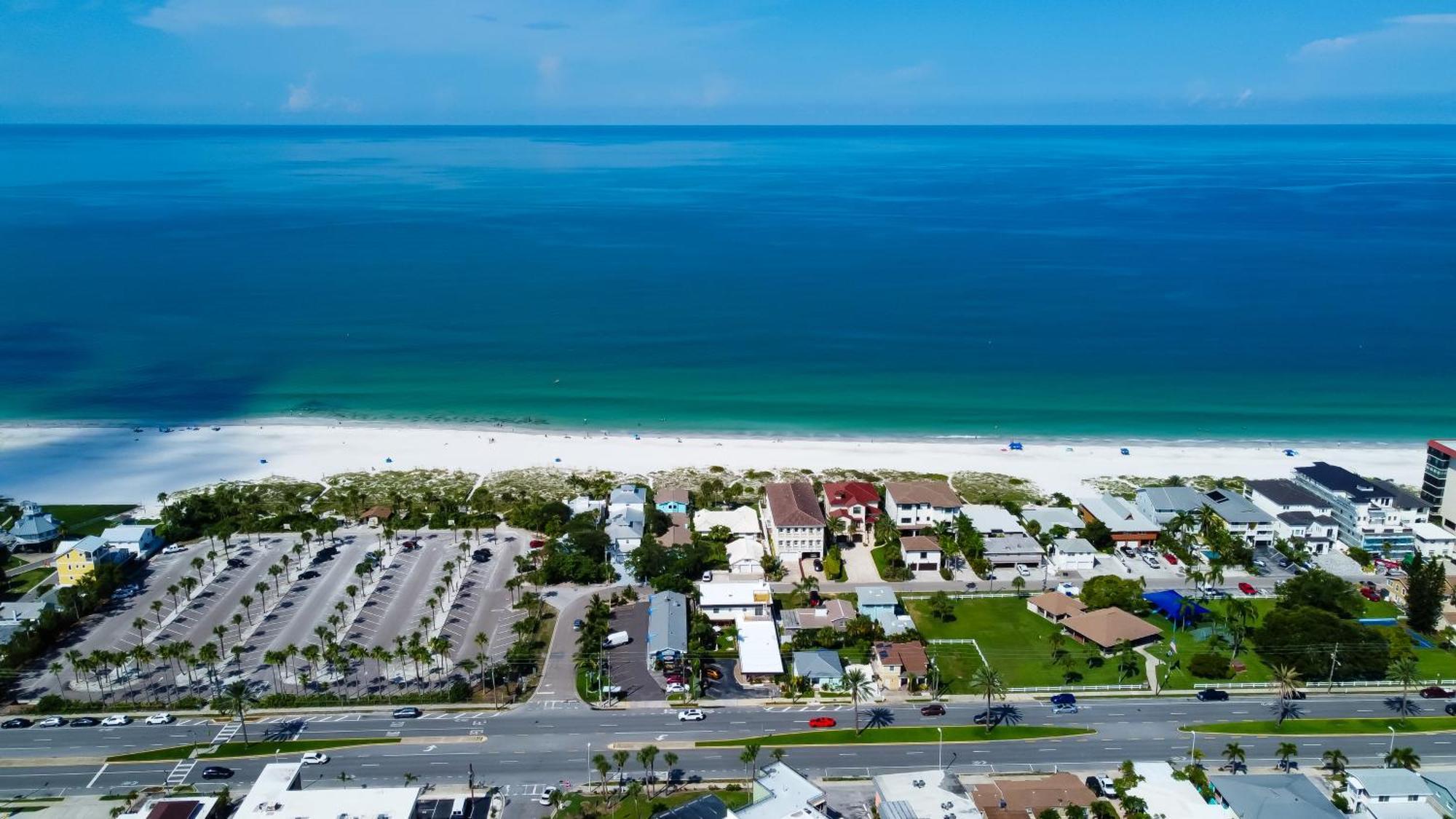 Carousel Suites -Redington Shores Exterior foto