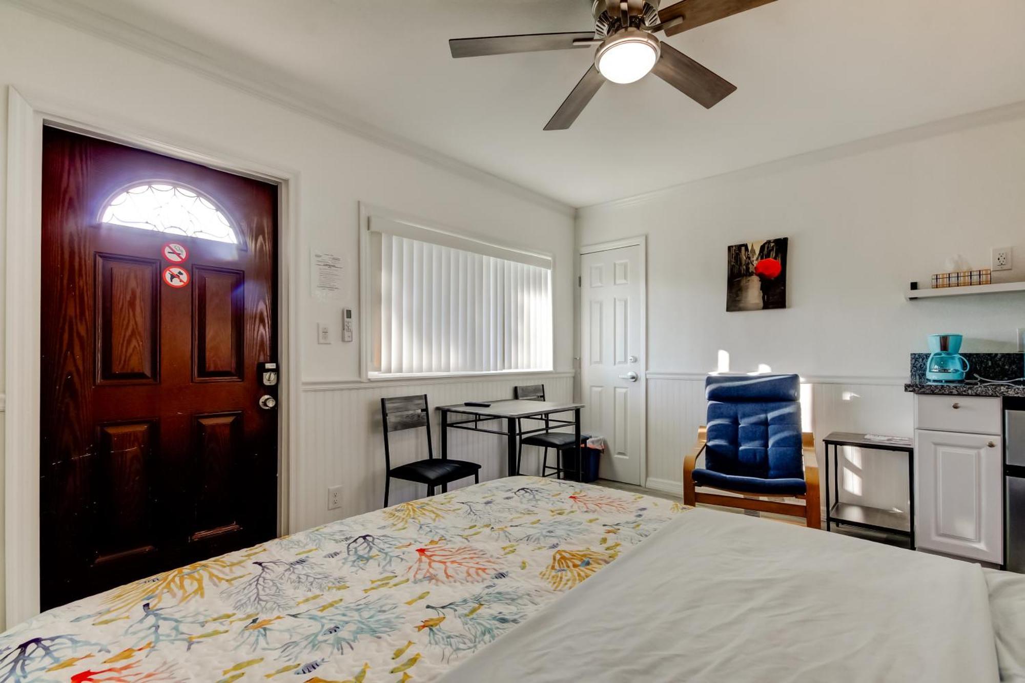Carousel Suites -Redington Shores Exterior foto