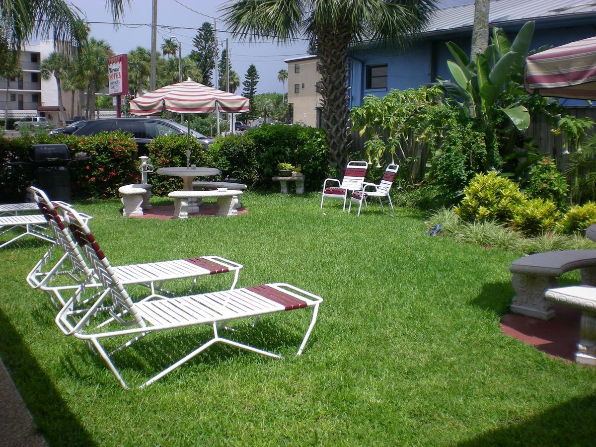 Carousel Suites -Redington Shores Exterior foto